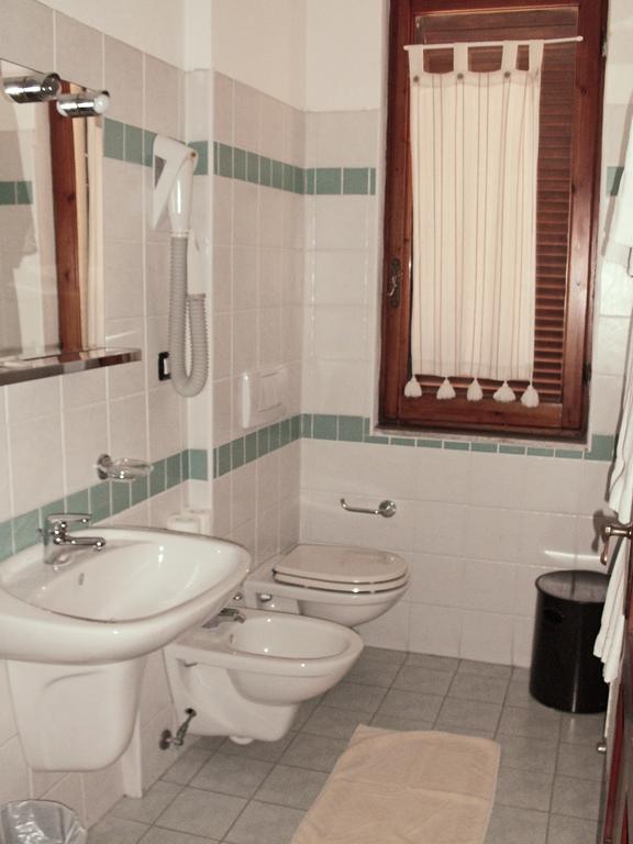 Hotel Piccada Palau Room photo